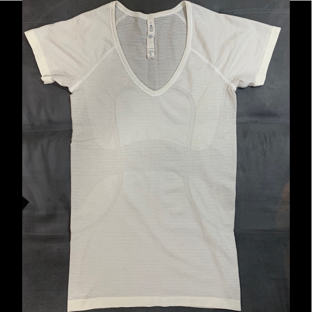 Lululemon top